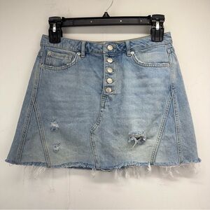 We The Free People size 29 Women’s Blue Distressed Denim Raw Hem Mini Jean Skirt